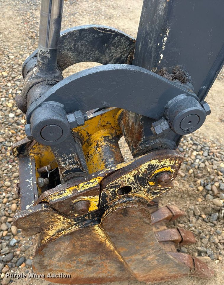 image for item EY9894 2015 John Deere 26G mini excavator