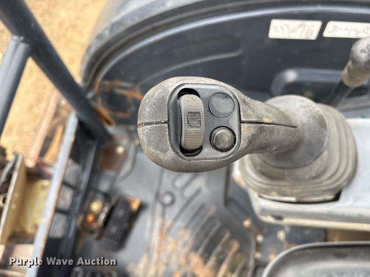 image for item EY9894 2015 John Deere 26G mini excavator