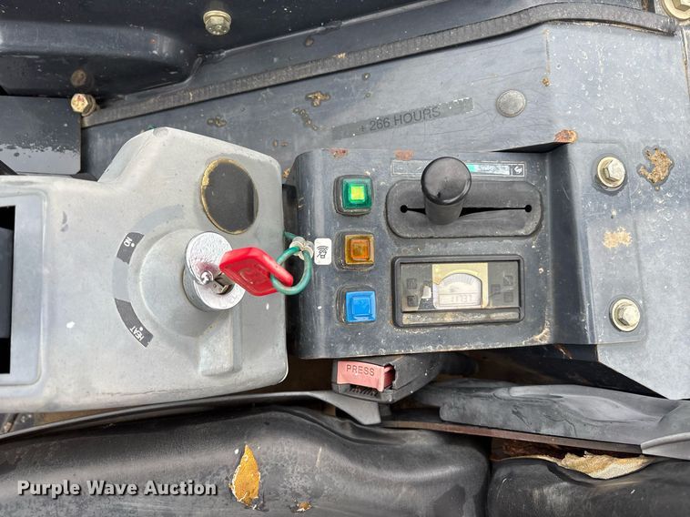 image for item EY9894 2015 John Deere 26G mini excavator