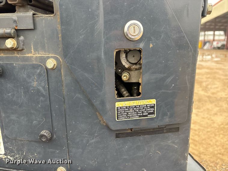 image for item EY9894 2015 John Deere 26G mini excavator