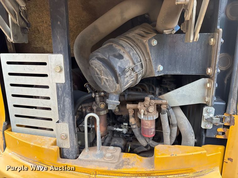 image for item EY9894 2015 John Deere 26G mini excavator