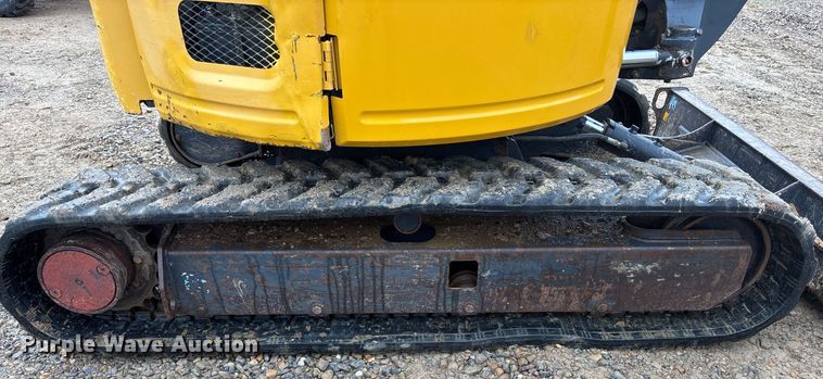 image for item EY9894 2015 John Deere 26G mini excavator