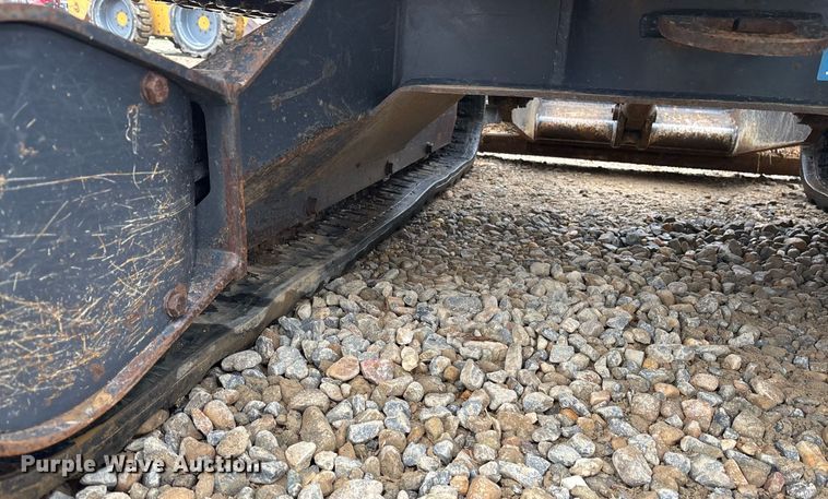 image for item EY9894 2015 John Deere 26G mini excavator