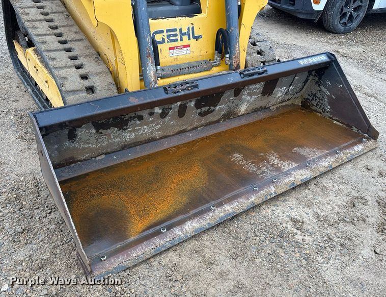 image for item EY9896 2018 Gehl RT165 tracked skid steer loader