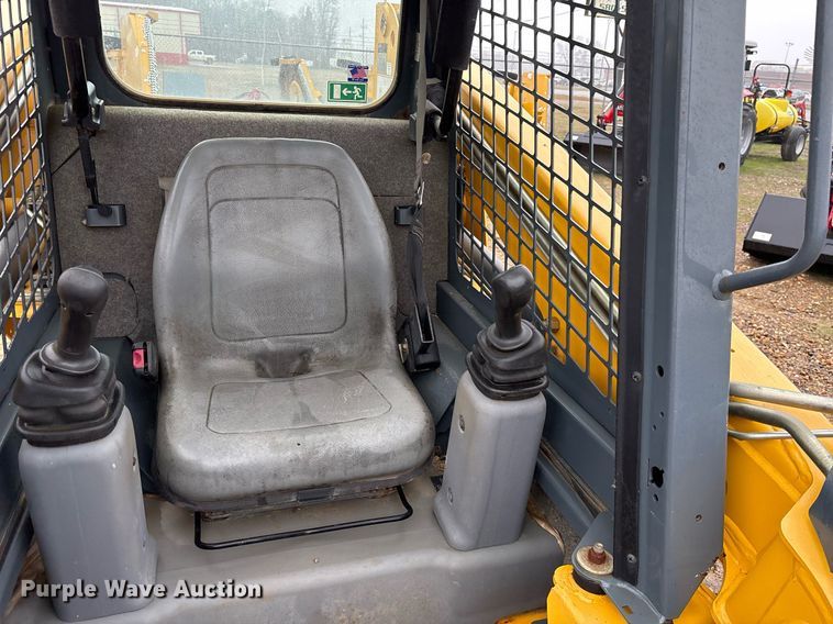 image for item EY9896 2018 Gehl RT165 tracked skid steer loader