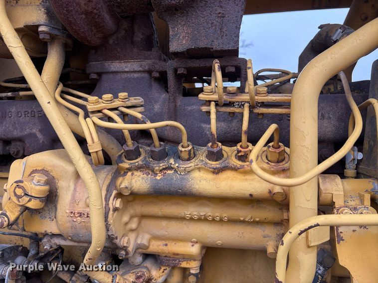 image for item EY9905 1972 Caterpillar 815 soil compactor