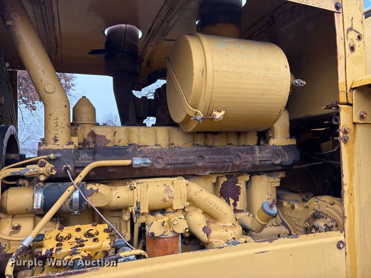 image for item EY9905 1972 Caterpillar 815 soil compactor