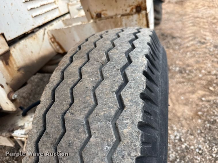 image for item LH9494 1995 Arrow 1350 drop Hammer