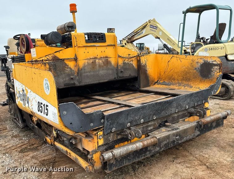 image for item LH9495 2008 Lee Boy L8515 T paver