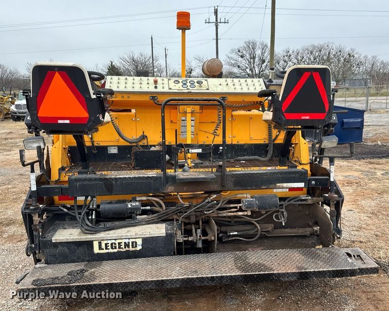 image for item LH9495 2008 Lee Boy L8515 T paver