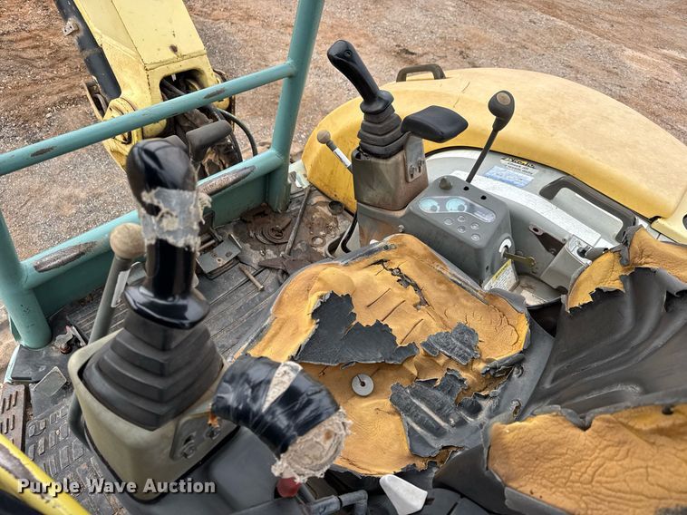 image for item LH9496 2004 Yanmar VI050-3 mini excavator