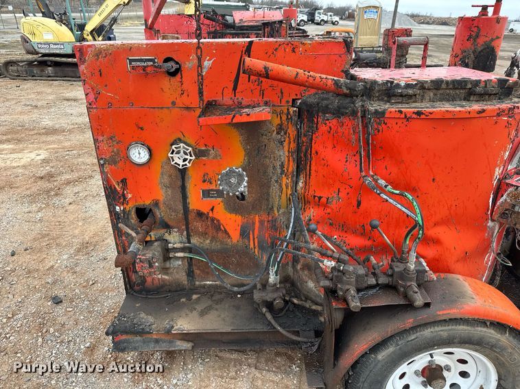 image for item LH9498 Crafco E-Z Pour melter applicator