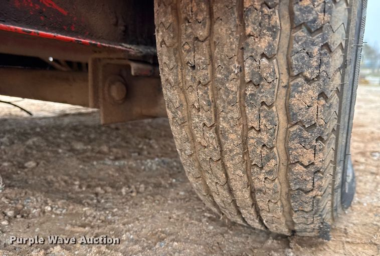 image for item LH9498 Crafco E-Z Pour melter applicator