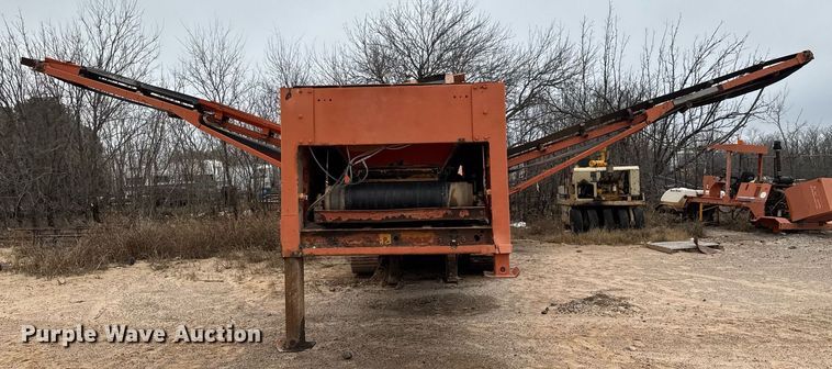 image for item LH9499 2006 Extec S5 74.9KW screening plant