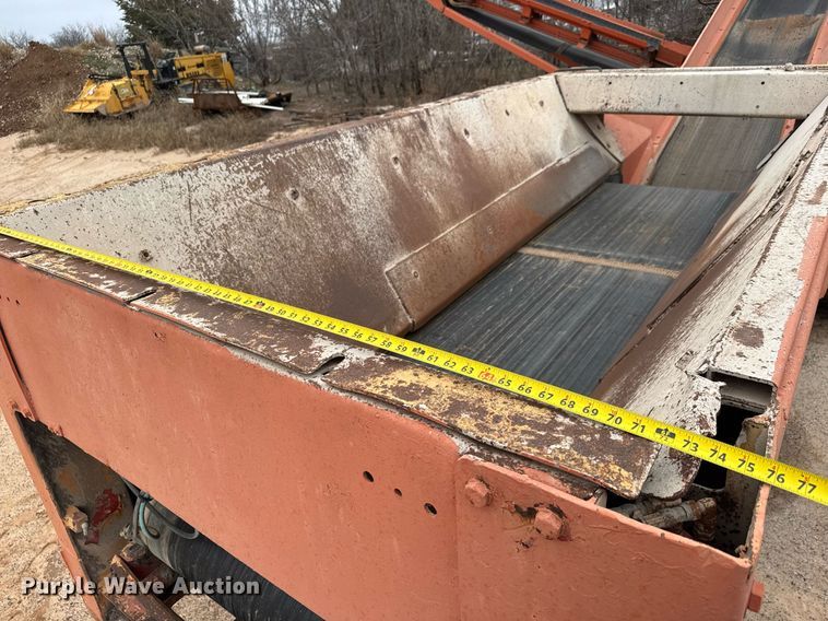 image for item LH9499 2006 Extec S5 74.9KW screening plant