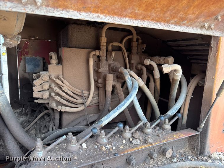 image for item LH9499 2006 Extec S5 74.9KW screening plant