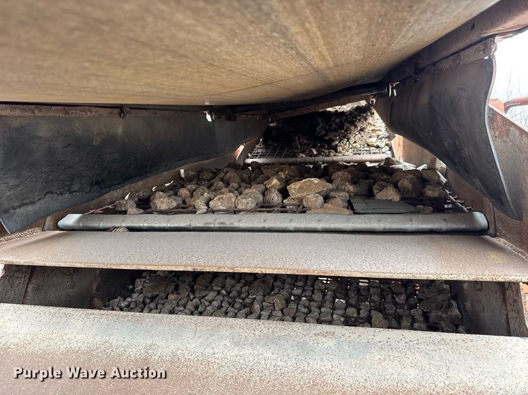 image for item LH9499 2006 Extec S5 74.9KW screening plant