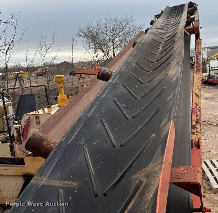 image for item LH9499 2006 Extec S5 74.9KW screening plant