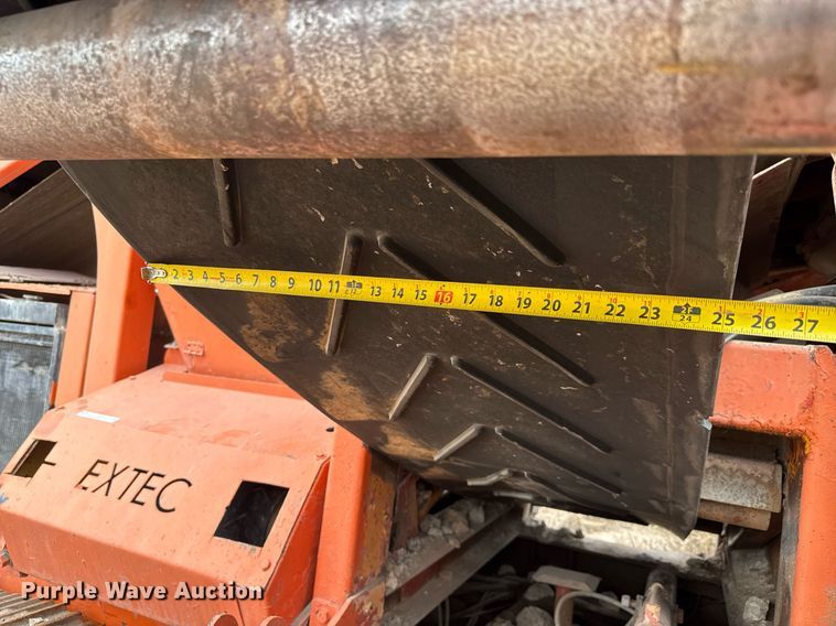 image for item LH9499 2006 Extec S5 74.9KW screening plant