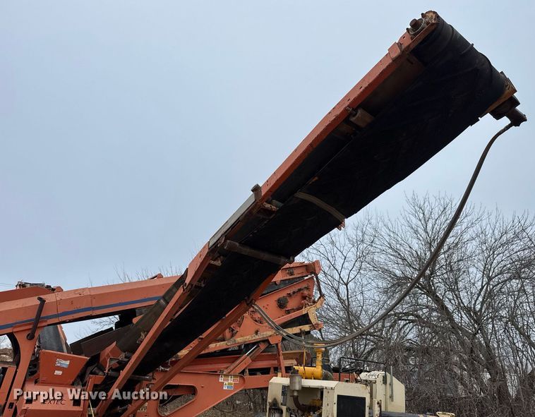 image for item LH9499 2006 Extec S5 74.9KW screening plant