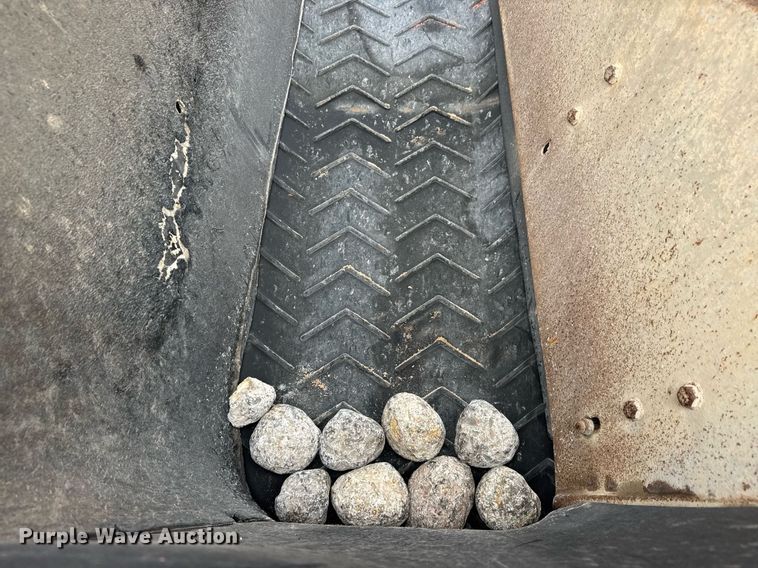 image for item LH9499 2006 Extec S5 74.9KW screening plant