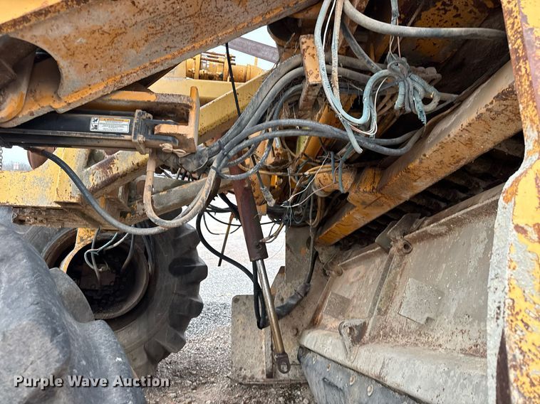 image for item LH9502 1995 CMI RS-500B soil stabilizer / reclaimer