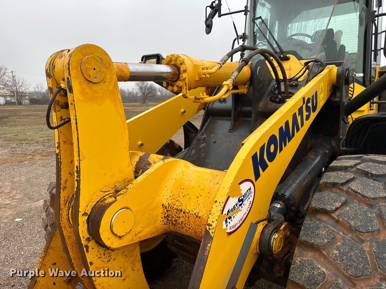 image for item LH9520 2017 Komatsu WA380-8 wheel loader