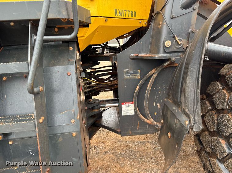 image for item LH9520 2017 Komatsu WA380-8 wheel loader