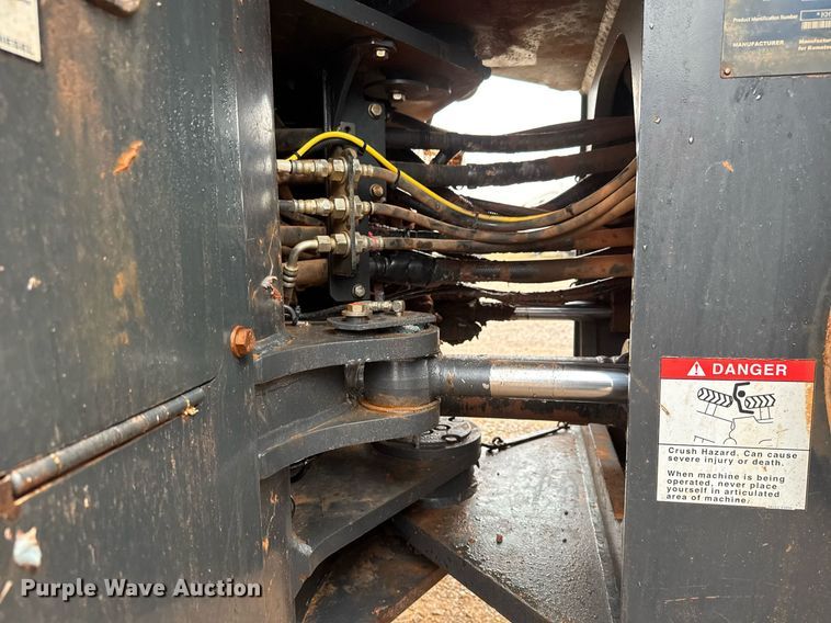 image for item LH9520 2017 Komatsu WA380-8 wheel loader