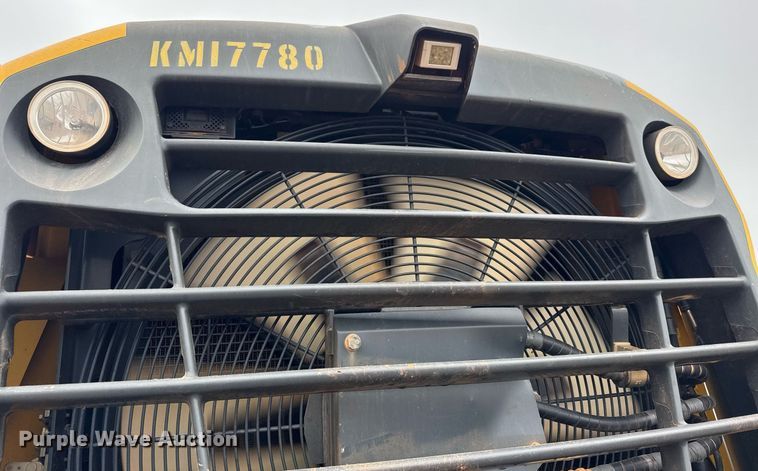 image for item LH9520 2017 Komatsu WA380-8 wheel loader