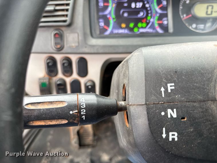 image for item LH9520 2017 Komatsu WA380-8 wheel loader