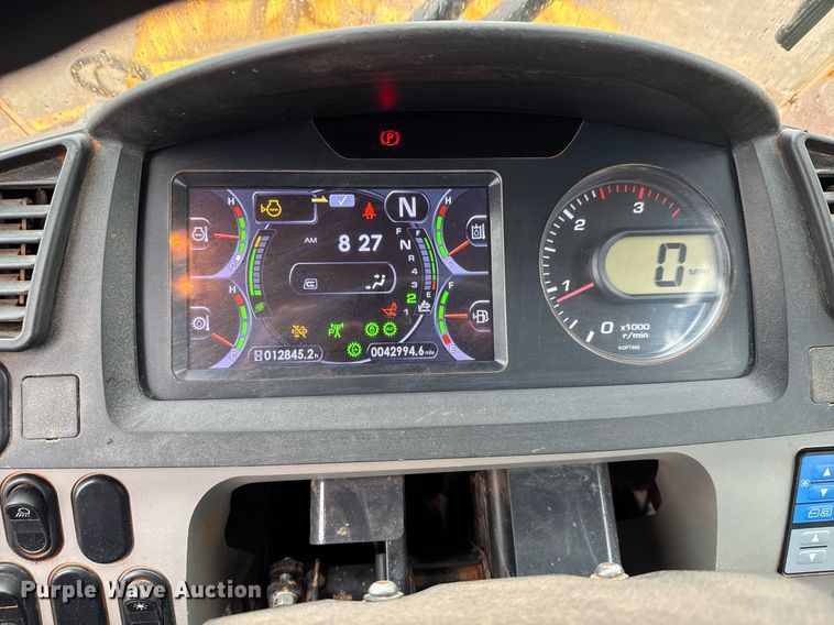 image for item LH9520 2017 Komatsu WA380-8 wheel loader