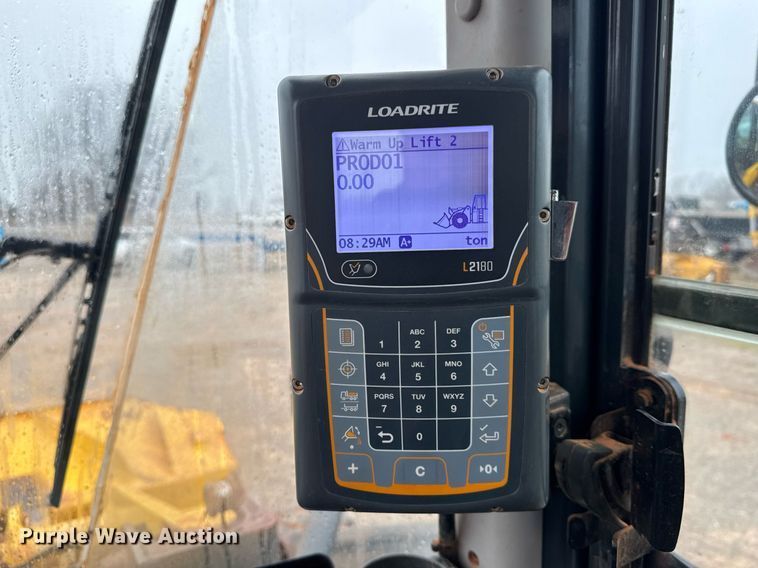 image for item LH9520 2017 Komatsu WA380-8 wheel loader