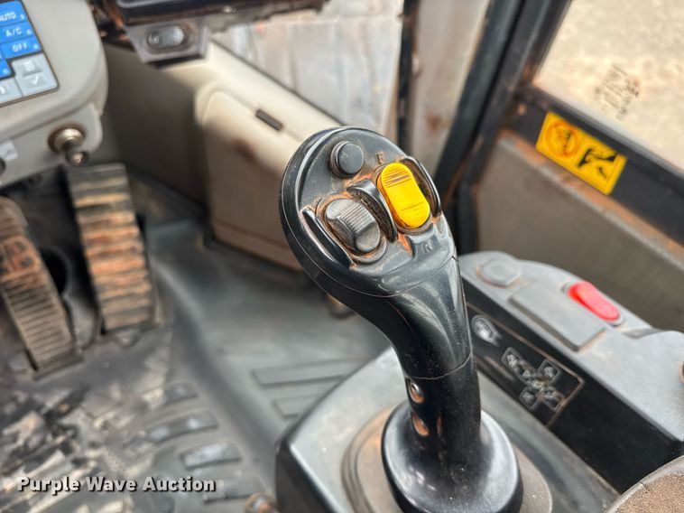 image for item LH9520 2017 Komatsu WA380-8 wheel loader