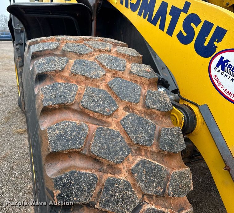image for item LH9520 2017 Komatsu WA380-8 wheel loader