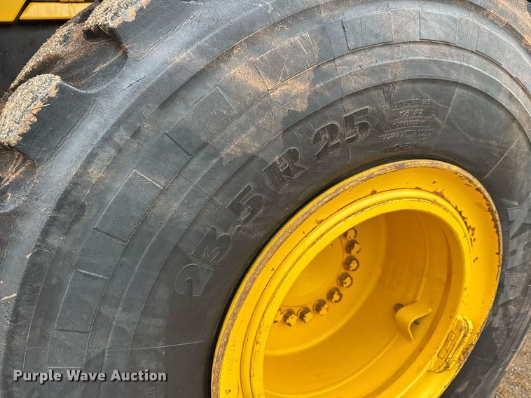 image for item LH9520 2017 Komatsu WA380-8 wheel loader