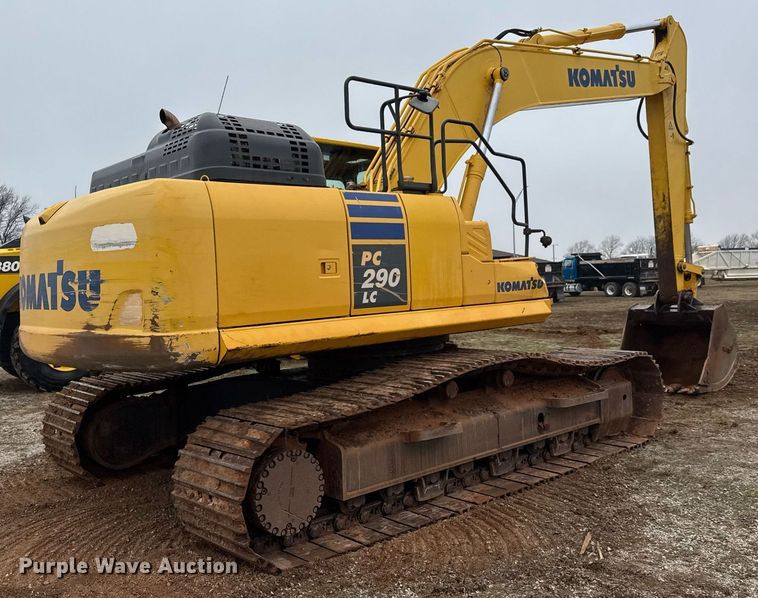 image for item LH9521 2015 Komatsu PC290LC-11 excavator