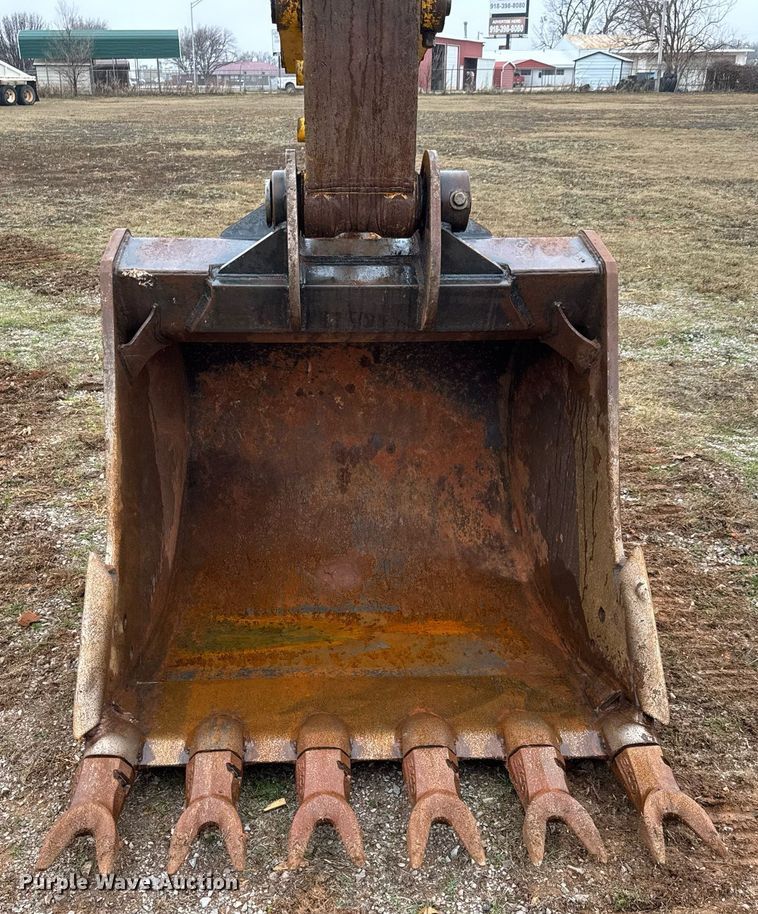 image for item LH9521 2015 Komatsu PC290LC-11 excavator