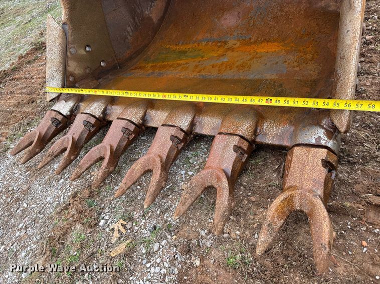 image for item LH9521 2015 Komatsu PC290LC-11 excavator