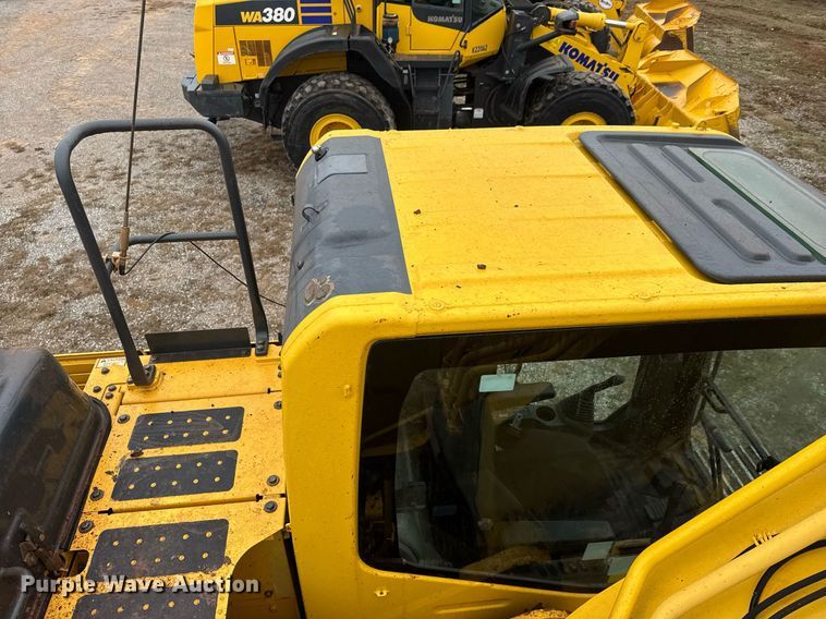 image for item LH9521 2015 Komatsu PC290LC-11 excavator