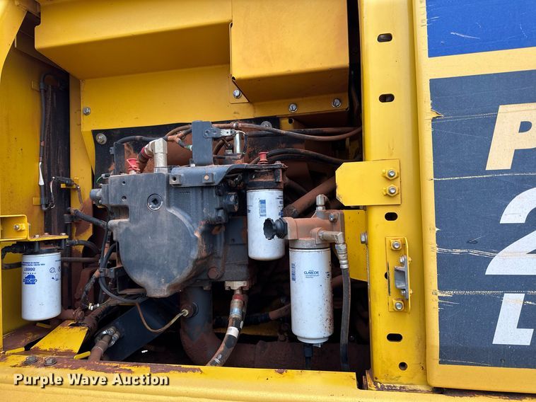image for item LH9521 2015 Komatsu PC290LC-11 excavator