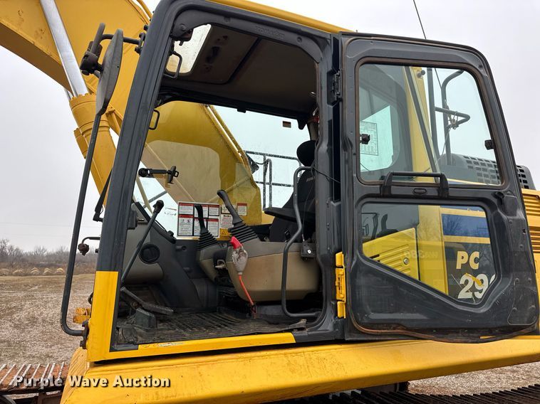 image for item LH9521 2015 Komatsu PC290LC-11 excavator