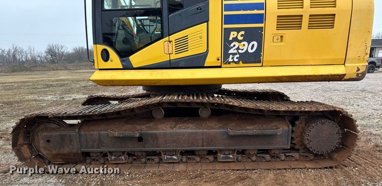 image for item LH9521 2015 Komatsu PC290LC-11 excavator