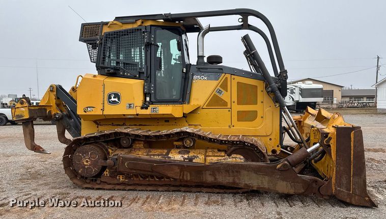 image for item LH9522 2015 John Deere 850K dozer