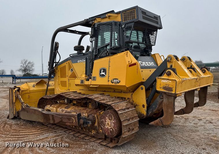 image for item LH9522 2015 John Deere 850K dozer