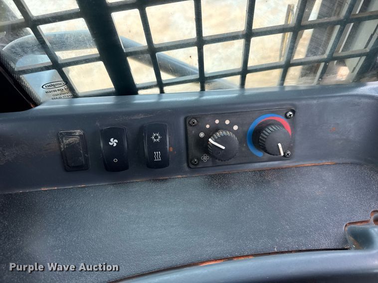 image for item LH9522 2015 John Deere 850K dozer