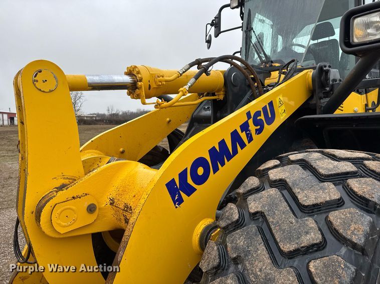 image for item LH9524 2022 Komatsu WA380-8 wheel loader