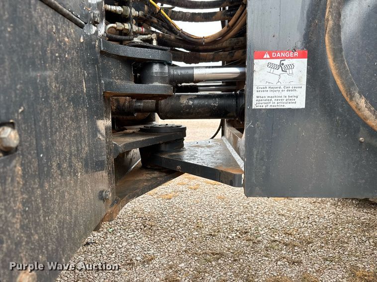 image for item LH9524 2022 Komatsu WA380-8 wheel loader