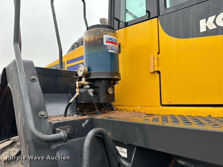 image for item LH9524 2022 Komatsu WA380-8 wheel loader