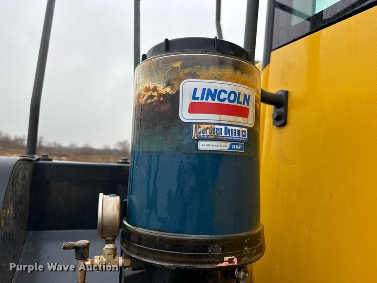 image for item LH9524 2022 Komatsu WA380-8 wheel loader